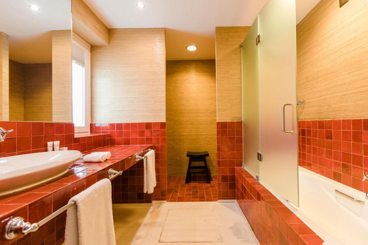 The Albatroz Hotel Cascais Ngoại thất bức ảnh A bathroom in a hotel